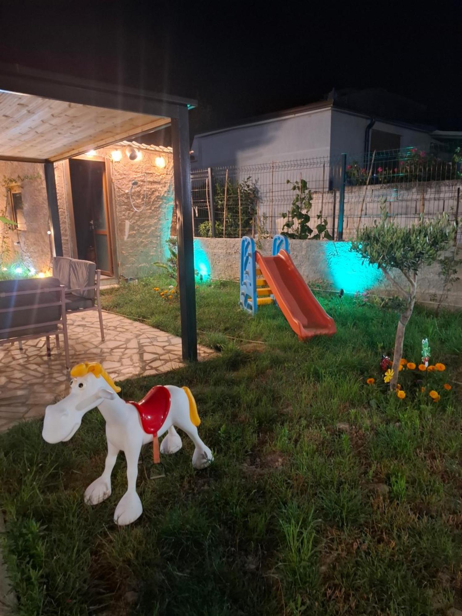 Vila Noar Vlorë Екстериор снимка